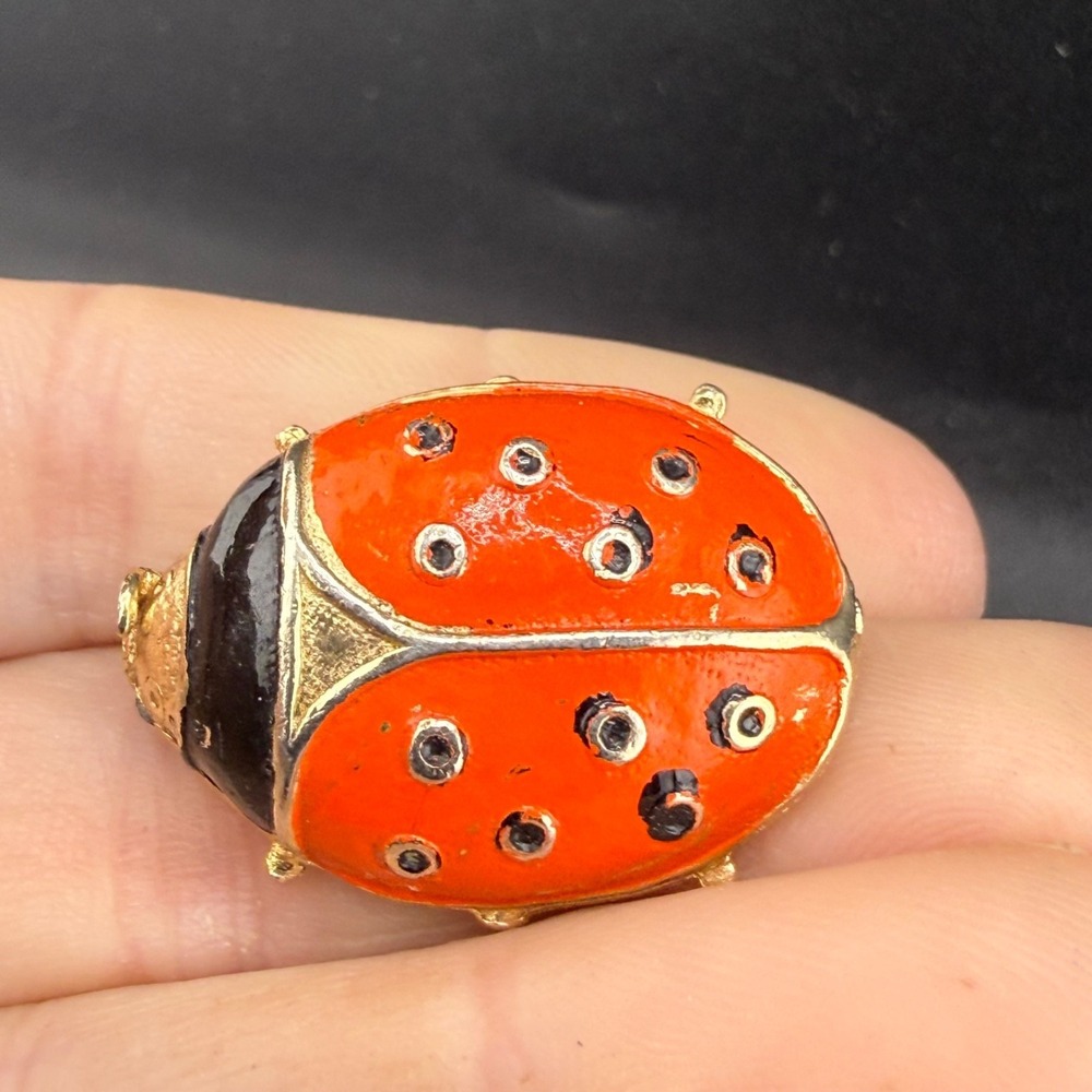 Vintage Accessocraft NYC Brooch Gold Tone Enamel‎ Ladybug Animal Pin